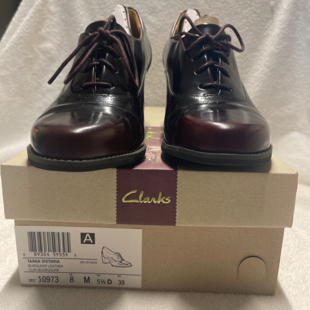 Clarks - Picture 6 of 7